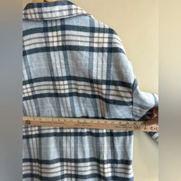 ✌️4/$20✌️ Zara oversized shacket - Picture 7 of 9